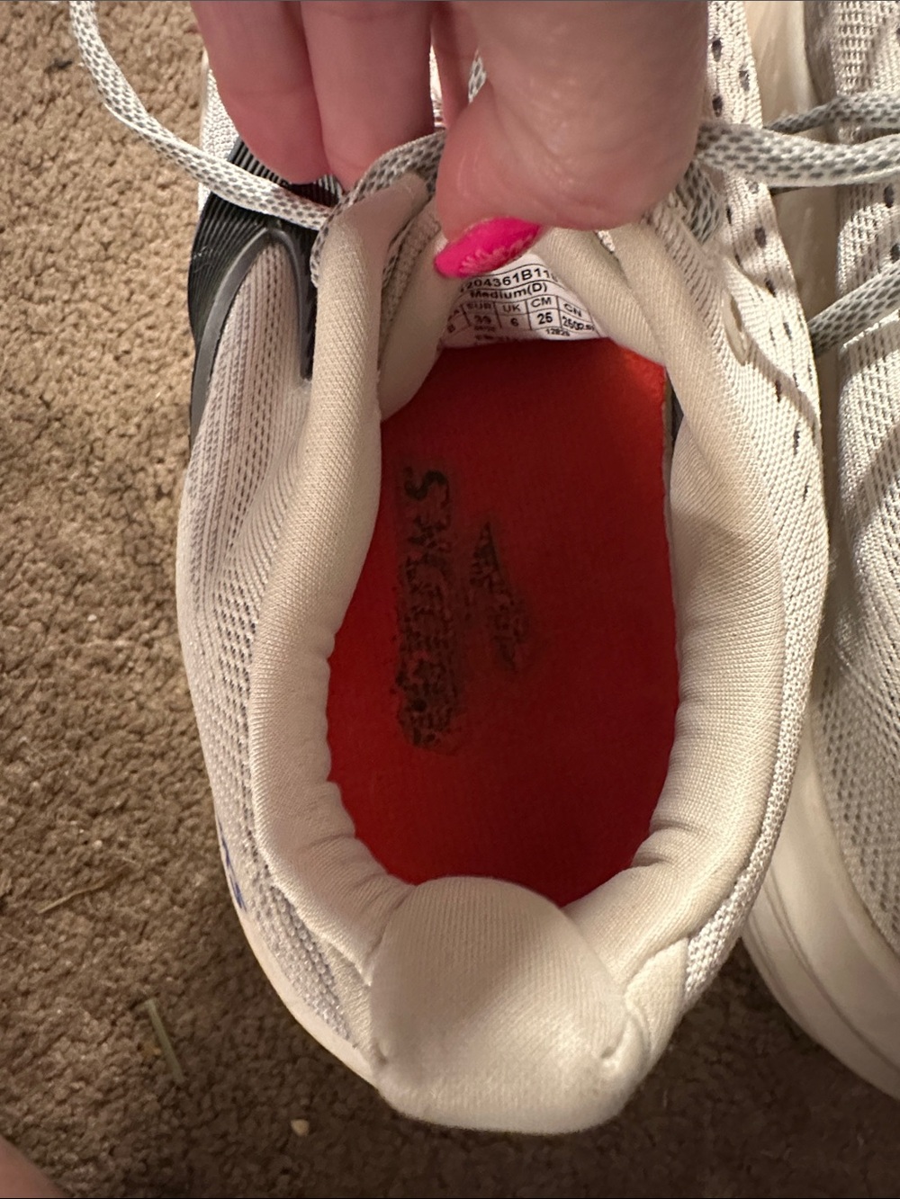 Women’s Brooks Glycerin Sneakers - White - Picture 11 of 16